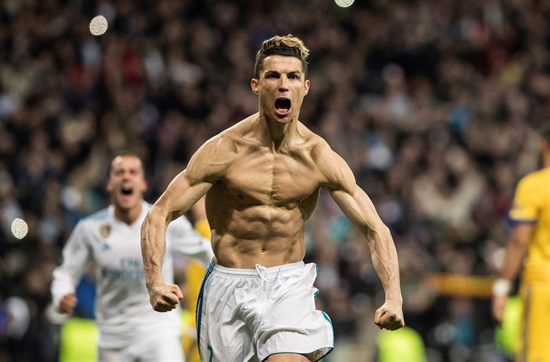 Cristiano Ronaldo celebrando con el Real Madrid.