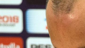 Andrés Iniesta no pudo evitar el llanto, tras anunciar su salida del Barcelona