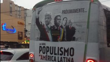 Propaganda en el transporte público de la Ciudad de México.