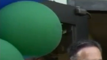 Wenskunas inauguró el Crime Surviv Resource Center para proporcionar orientación y apoyo a otras víctimas.