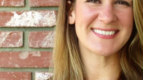 Christina Miller, de 35 años, trabajó para LA Family Housing hasta hace un año.