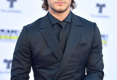 Diego Boneta.