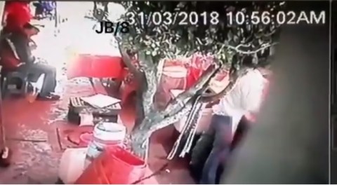 Atacan a líderes de tianguistas