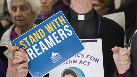 Activistas mantienen su lucha para defender a "Dreamers".