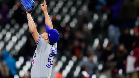 Roberto Osuna llegó a 100 salvamentos con Toronto Blue Jays