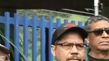 "Todos merecemos una oportunidad", dijo el jornalero Leonso Martínez en una rueda de prensa celebrada el martes.