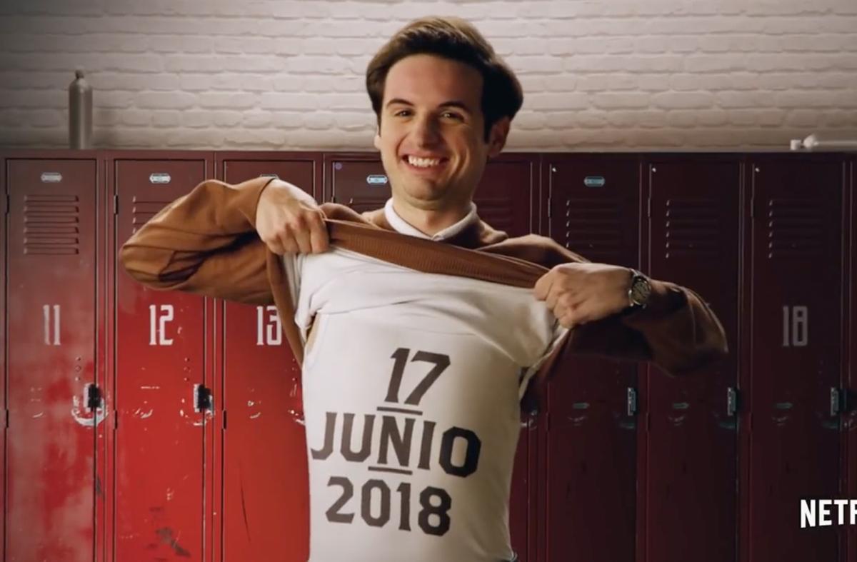 Video: Hugo Sánchez de 'Club de Cuervos' tendrá su propia serie en Netflix  - La Opinión