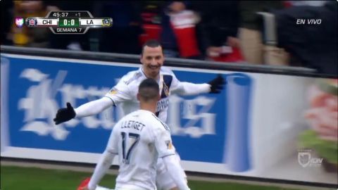 Zlatan Ibrahimovic logró el gol del triunfo de LA Galaxy sobre Chicago Fire