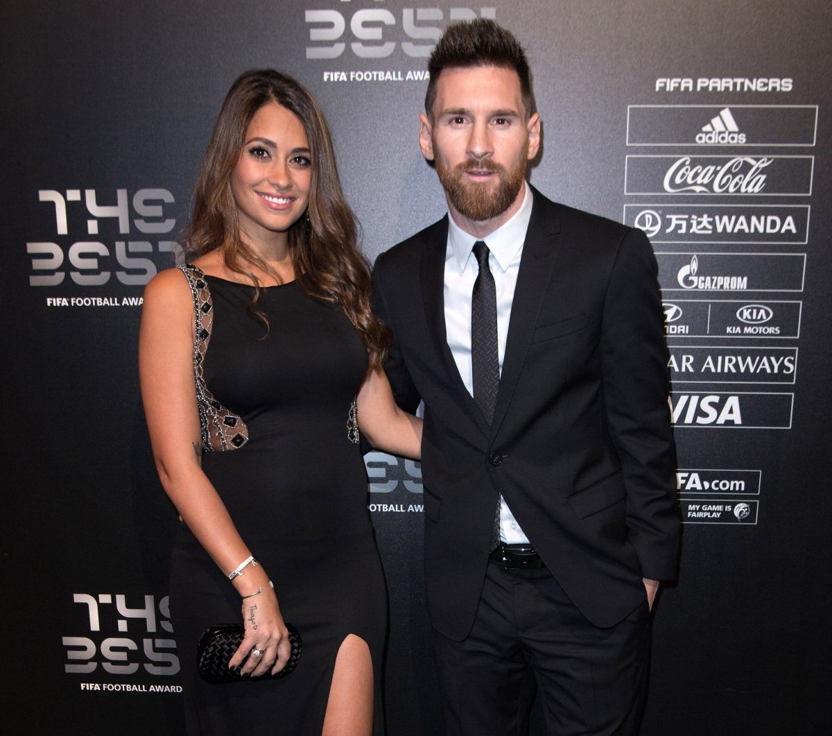 manita de Messi y la sonrisa de Antonella Roccuzzo, mujer - La Opinión