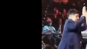 Maradona sorprendió a sus seguidores con unos pasos de baile