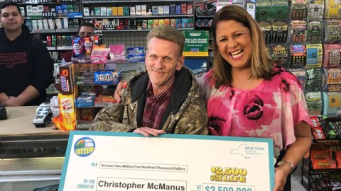 McManus ganó millones junto a su café diario.