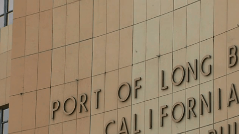 Los alcaldes de Long Beach y Los Angeles apoyan el proyecto de ley.