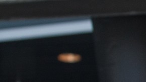 El campeón Leo Santa Cruz en una conferencia, al lado de su padre José.