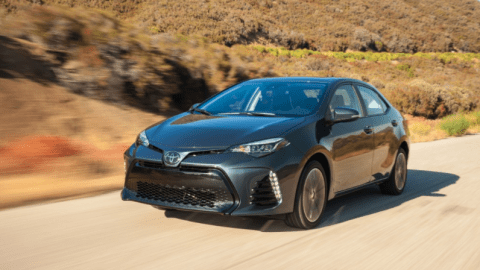 ¿Un auto de lujo usado al precio de un Corolla?