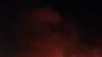 Un fuerte incendio se registró a las afueras del estadio Akron