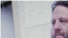 Tony Bussey perdió la mitad de su peso corporal en dos años.