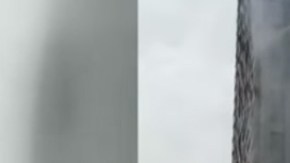 Imágenes de video del humo del incendio de la Torre Trump en Bakú.