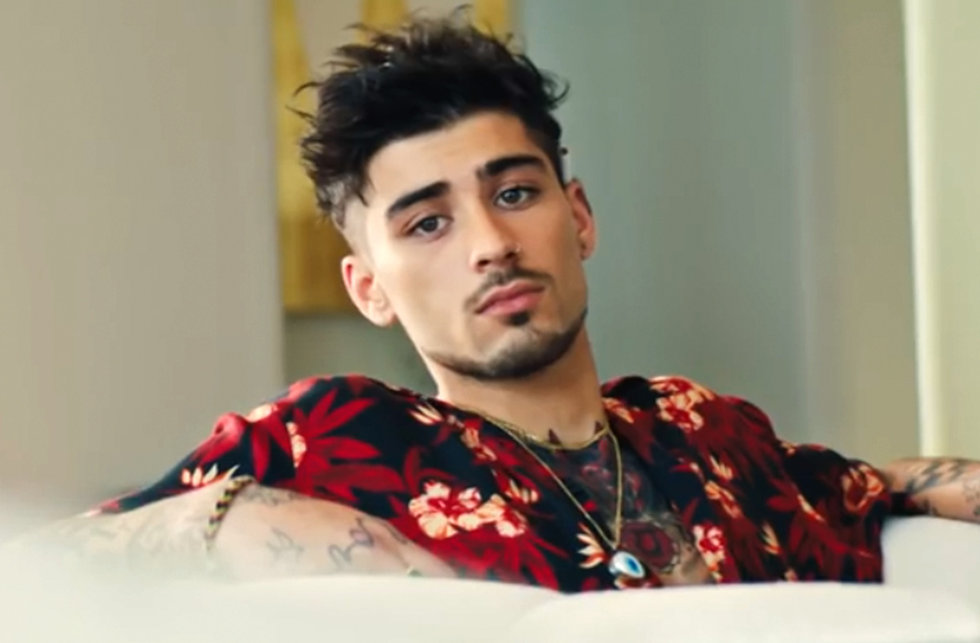 Zayn Malik le podría seguir los pasos a Harry Styles, su ...