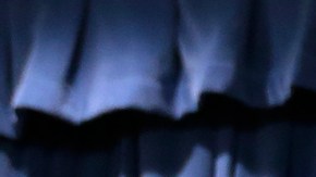 El procurador Mike Feuer quiere que se reduzca el salario a los concejales. (Photo by Aurelia Ventura/La Opinion)