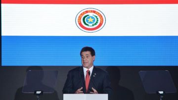 El presidente paraguayo presentó su renuncia este lunes al Senado.