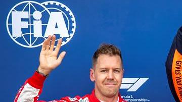 Ricciardo (centro) celebra su segunda pole.