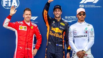 Ricciardo (centro) celebra su segunda pole.