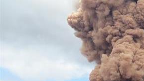 Se desató al menos una docena de temblores tras erupción del Kilaueua.