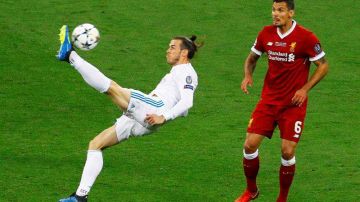 Gareth Bale anotó de chilena.