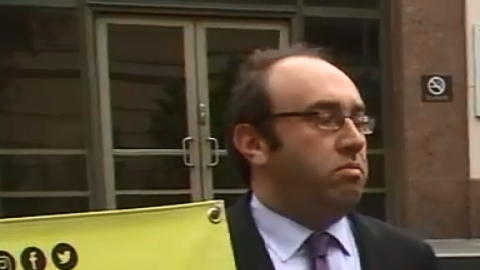 La viuda de Olin lanzó la Fundación Milt Olin en 2014.