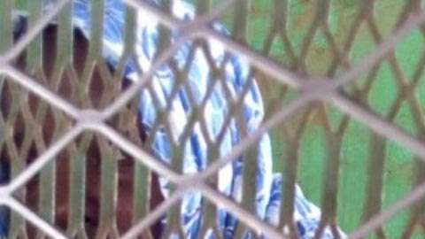 Hussein apuñaló de muerte a su esposo cuando a la fuerza quiso mantener relaciones sexuales con ella.