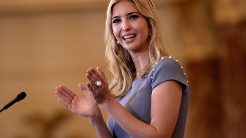 Ivanka pública foto con su hija mientras se conoce que 1,500 menores inmigrantes se le perdieron al gobierno