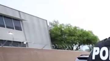 A más de 100 inmigrantes los detuvieron por estar en el país sin papeles.