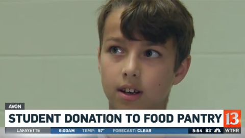 Brecken Hayes  donó sus ahorros a un comedor social.