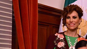 Karime Macías y familia.