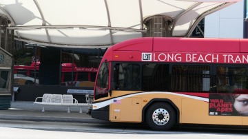 Se busca agregar buses con batería eléctrica de cero emisiones.