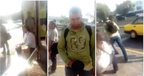 En las imágenes de ocho segundos, se ve a un joven masturbándose a escasos centímetros de una mujer que espera en un parabús.