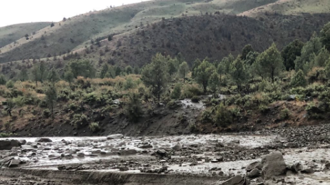 La carretera 395 se reabrió a mediodía.