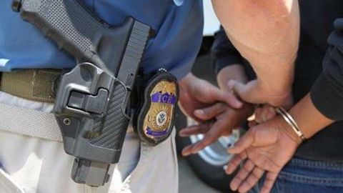 Un estadounidense fue capturado en el operativo.