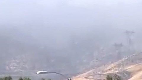 Agentes del sheriff del condado de Los Ángeles acudieron a la escena del crimen.