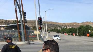 Un chico de 14 años disparó a un estudiante hoy en Highland High School.