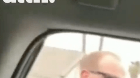 La policía acude a llamados que son motivados por una clara actitud racista.