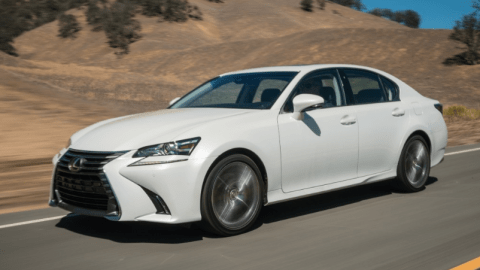 El Lexus GS destaca entre los autos de lujo.