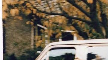 La última vez que alguien vio a  los jóvenes fue en noviembre de 1987, en Bremerton, Washington. Ellos viajaban en esta furgoneta Ford Club Wagon.