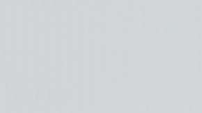 niña comiendo vegetales