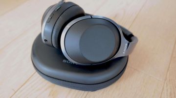 Los consumidores pueden comprar una audífonos de excelente calidad de marcas como Beat o Sony a mitad de precio normal en Amazon.