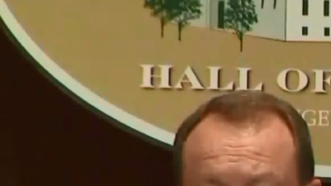 La policía no descarta encontrar otros sospechosos.