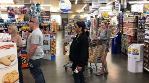 En la demanda, se acusa a Albertsons de discriminar contra empleados hispanos.