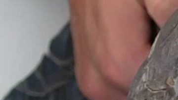 Una pajita puede atascarse en la nariz de una tortuga marina.