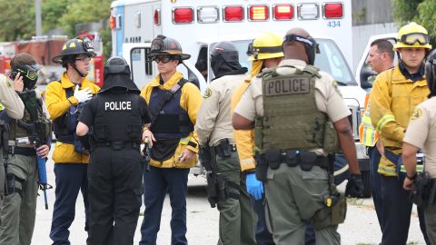 06/05/18 / LOS ANGELES/ The Los Angeles County SheriffÕs DepartmentÕs TacticÕs and Survival Training Unit, Norwalk and Cerritos SheriffÕs Station Personnel, Metro State Hospital Police Personnel, and Los Angeles County Fire Department conducts an active shooter response drill at Metro State Hospital. The training simulated a shooting at the facility where sheriff, police and fire personnel responded and took simulated action.  (Aurelia Ventura/La Opinion)