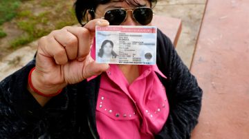 La hondureña encuentra la luz al final de una vida de martirios y recibe una Visa U (Aurelia Ventura/La Opinion)
